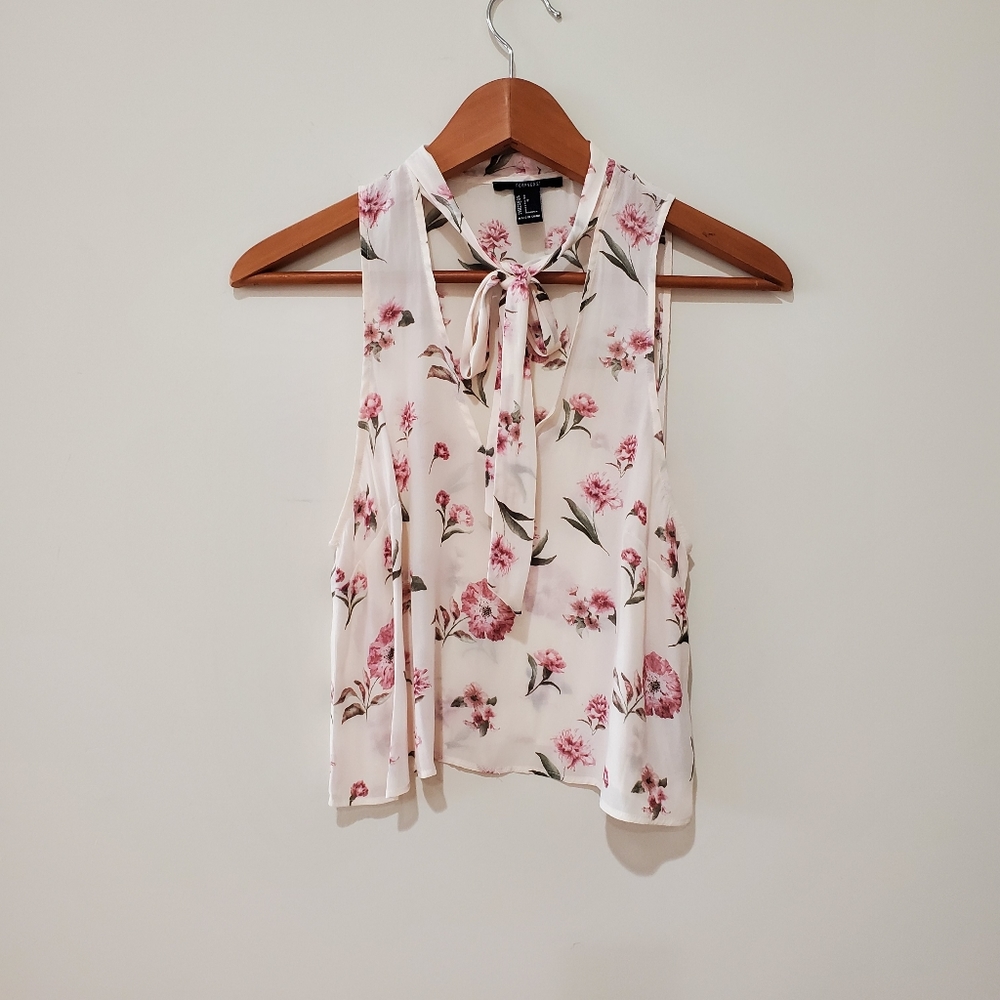 BNWOT Forever21 floral tie blouse top small